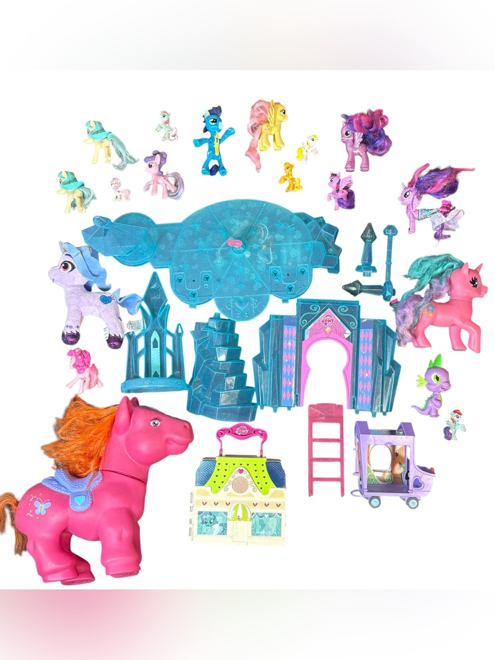 My Little Pony Crystal Empire Playset & Figure Bundle